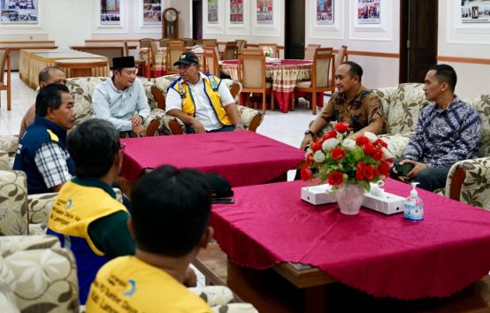 Curah Hujan Tinggi Tanggul Jebol Bupati Lamongan Segera Dibangun