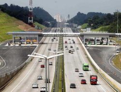 PM Malaysia Gratiskan Pengendara Pengguna Jalan Tol Selama Lebaran