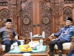 Silaturrahmi, Gus Yahya Ingin NU-Muhammadiyah Bisa Kerja Sama Lebih Erat