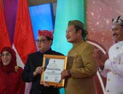 Bupati Lamongan Raih Penghargaan Ibangga 2023 dari Gubernur Jatim