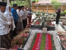 Haul ke-14, Makam Gus Dur di Jombang Diziarahi Sejumlah Tokoh Lintas Agama