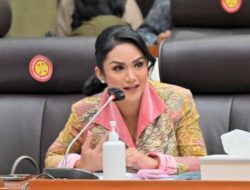 Vaksin Per Januari 2024 Berbayar, Kris Dayanti: Harga Harus Jelas, Biar Tidak Timbul Gaduh