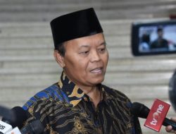 Respon Usulan KUA untuk Nikahkan Semua Agama, HNW: Menteri Agama Aneh