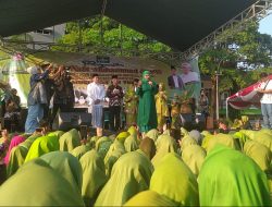 Hadiri Maulid Nabi, Gus Wafi Dampingi Khofifah Sapa Ribuan Kader Muslimat NU Tuban