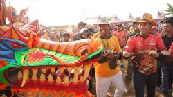 Hadiri Festival Layang-Layang, Bupati Tuban Singgung Filosofi Hidup Gotong Royong